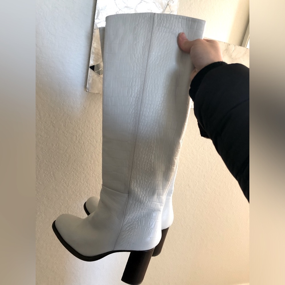 Free People boots sz 39